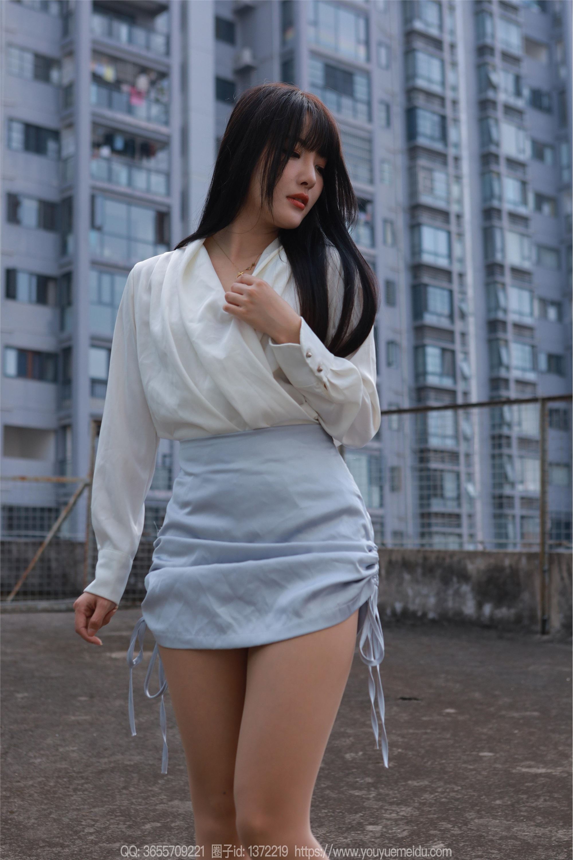 IESS异思趣向  2024.11.10 丝享家 1894 婉萍《蓝色短裙（下）》